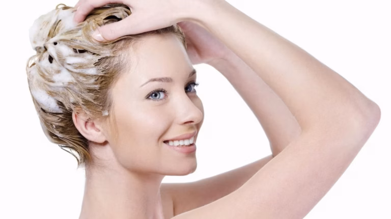 Masque capillaire Aroma-Zone : soignez vos cheveux abîmés grâce à une formule 100% naturelle